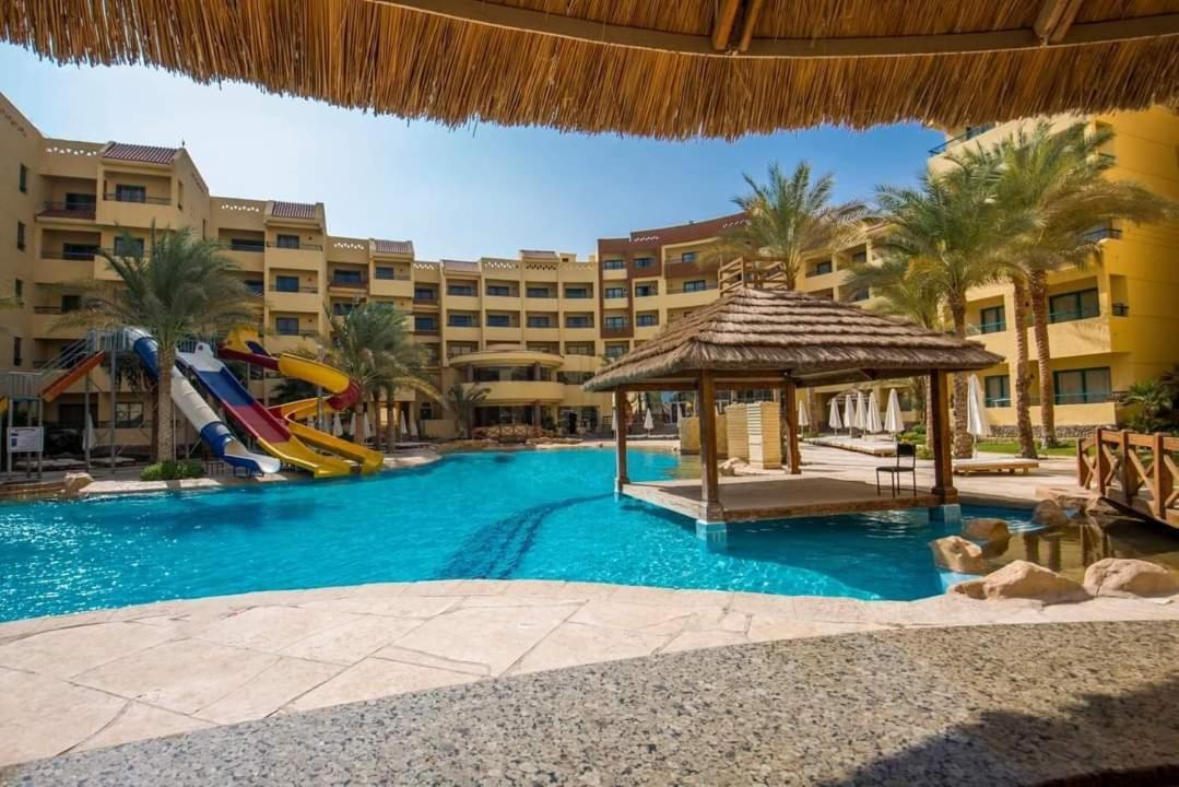 Eagles Down Town Zahabia &Beach Resort Hurghada Buitenkant foto